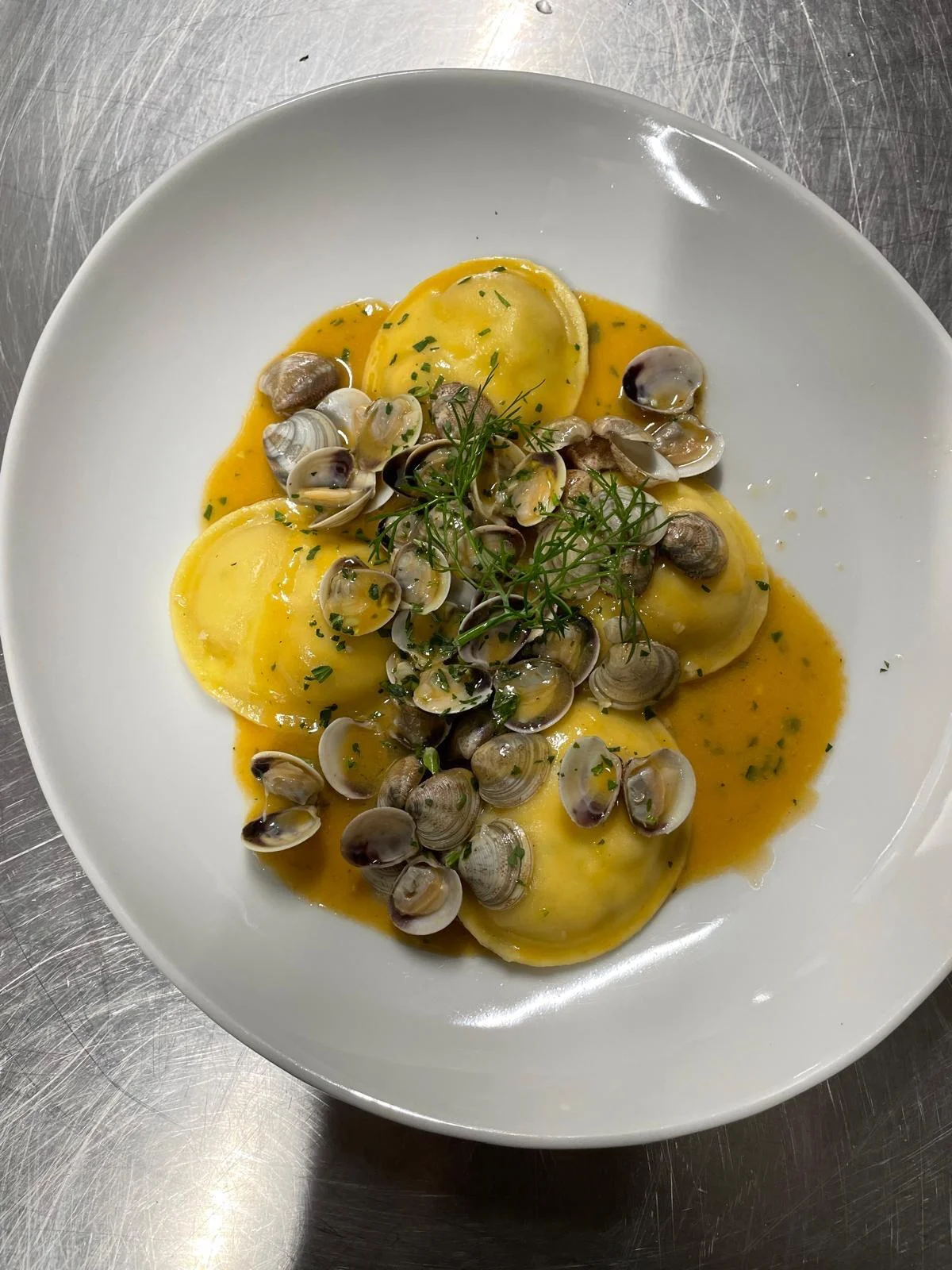 Ravioli con vongole Ravioli con vongole